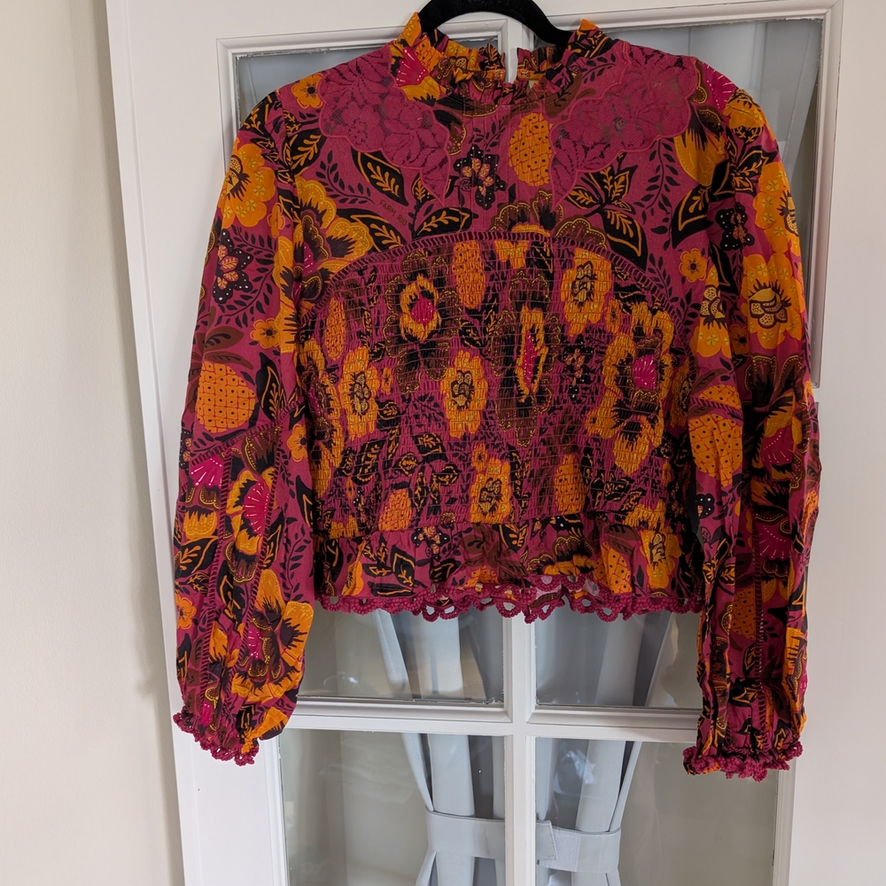 Nwt Farm Rio Floral Pink and Orange Women's Top